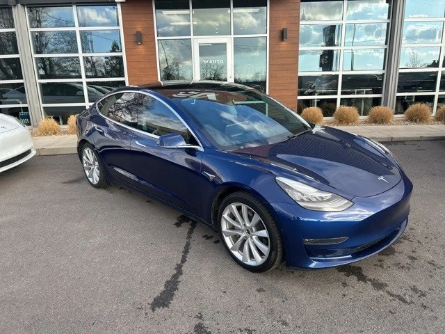 2020 Tesla Model 3 - Image 2 of 21