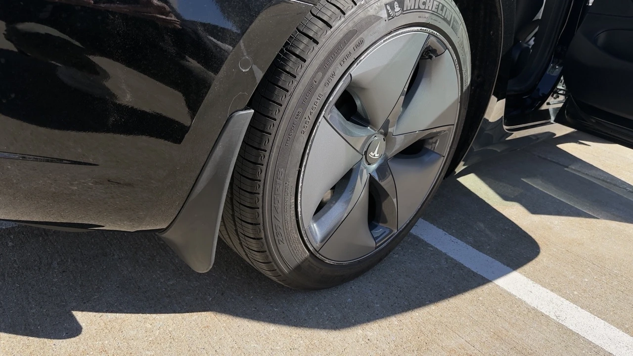 2020 Tesla Model 3 - Image 8 of 21