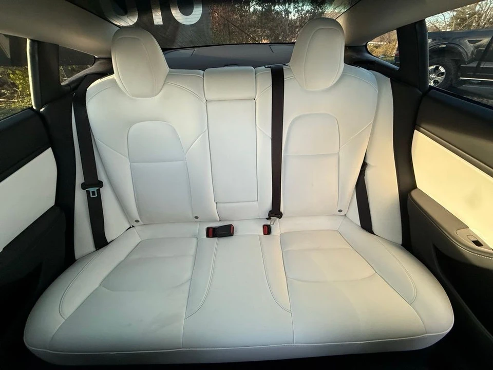 2020 Tesla Model 3 - Image 10 of 12