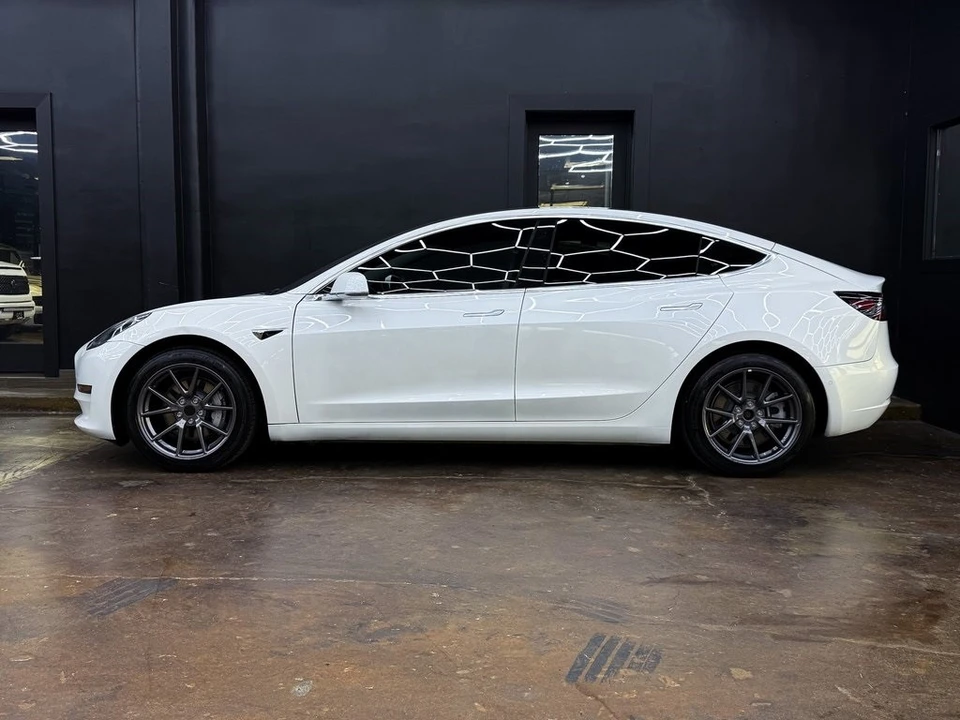 2020 Tesla Model 3 - Image 5 of 12