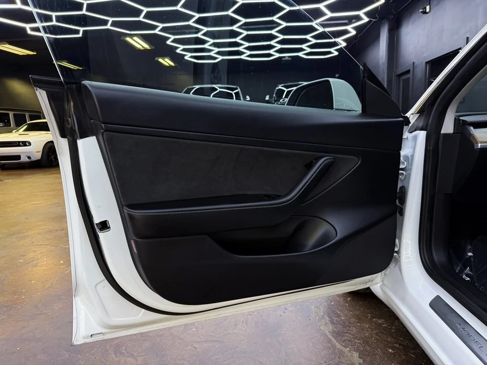 2020 Tesla Model 3 - Image 12 of 12