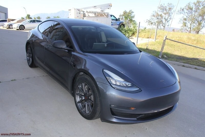 2020 Tesla Model 3 - Image 2 of 21