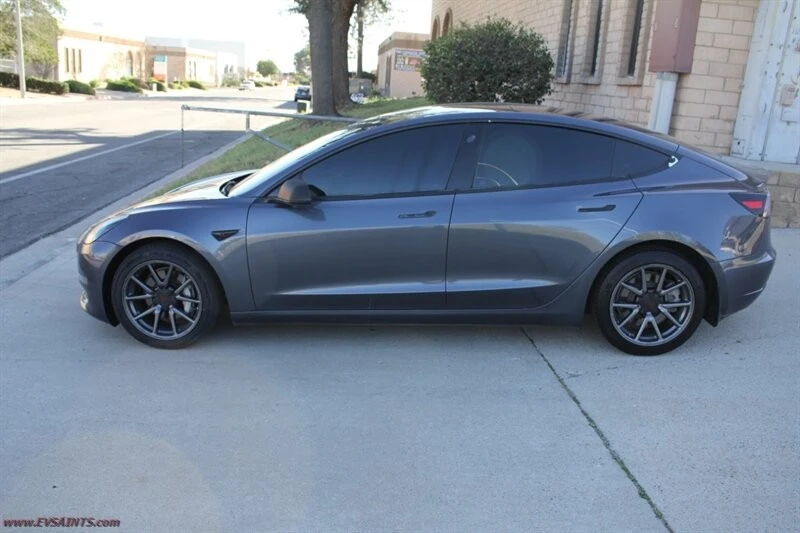2020 Tesla Model 3 - Image 4 of 21