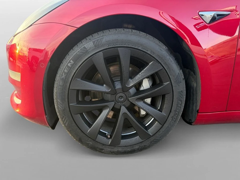 2020 Tesla Model 3 - Image 9 of 21