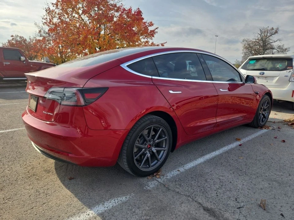 2020 Tesla Model 3 - Image 3 of 9
