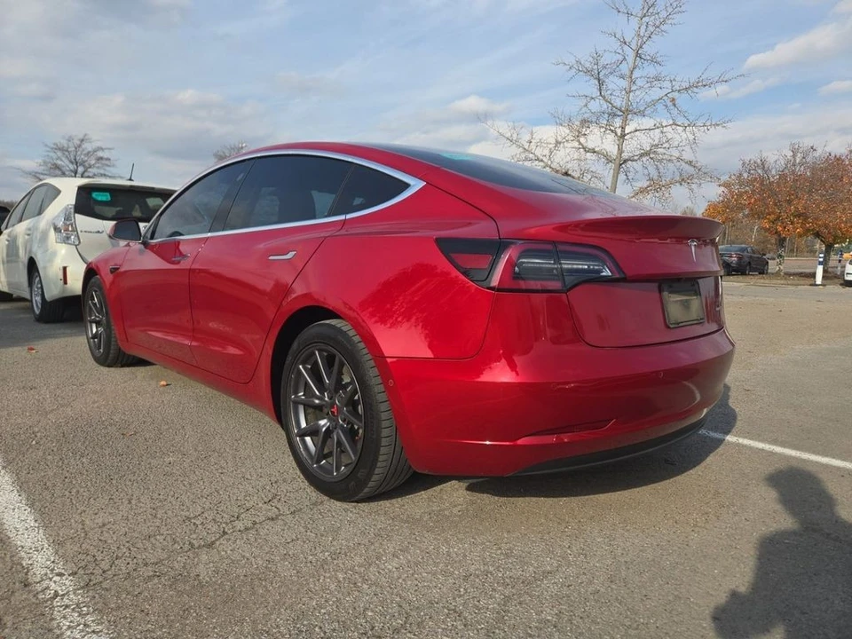 2020 Tesla Model 3 - Image 2 of 9
