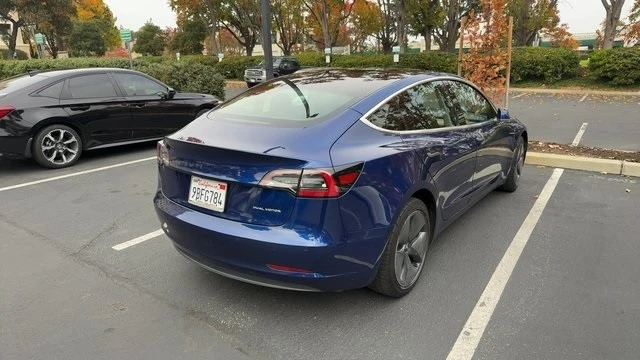 2020 Tesla Model 3 - Image 3 of 6