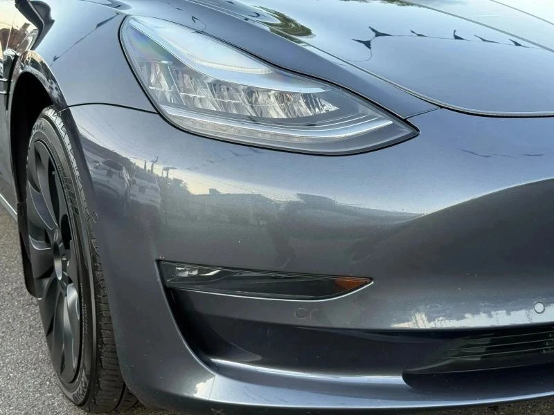 2020 Tesla Model 3 - Image 5 of 12