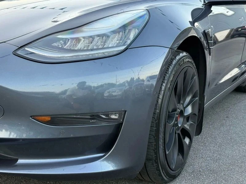 2020 Tesla Model 3 - Image 4 of 12