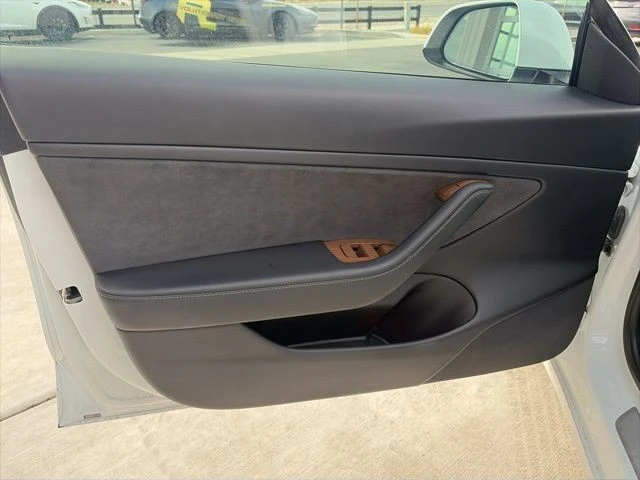 2020 Tesla Model 3 - Image 11 of 21
