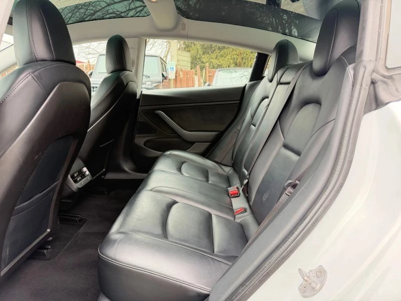 2020 Tesla Model 3 - Image 11 of 12