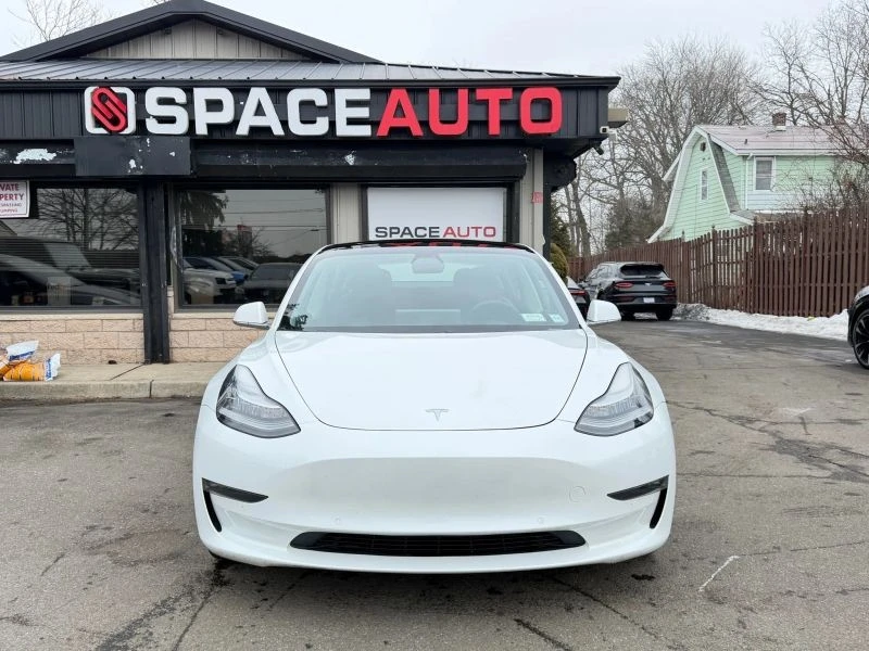 2020 Tesla Model 3 - Image 2 of 12