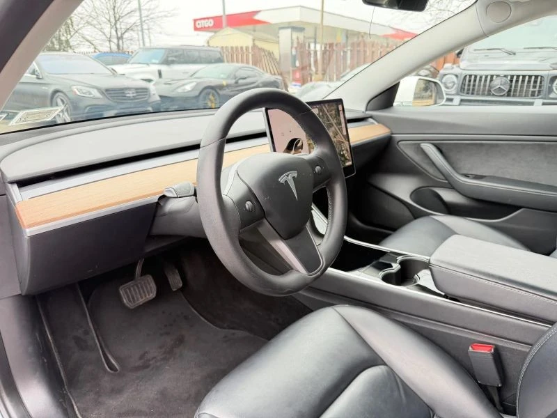 2020 Tesla Model 3 - Image 9 of 12
