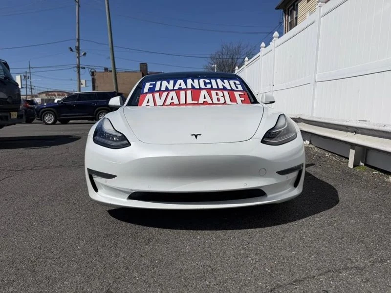 2020 Tesla Model 3 - Image 2 of 12