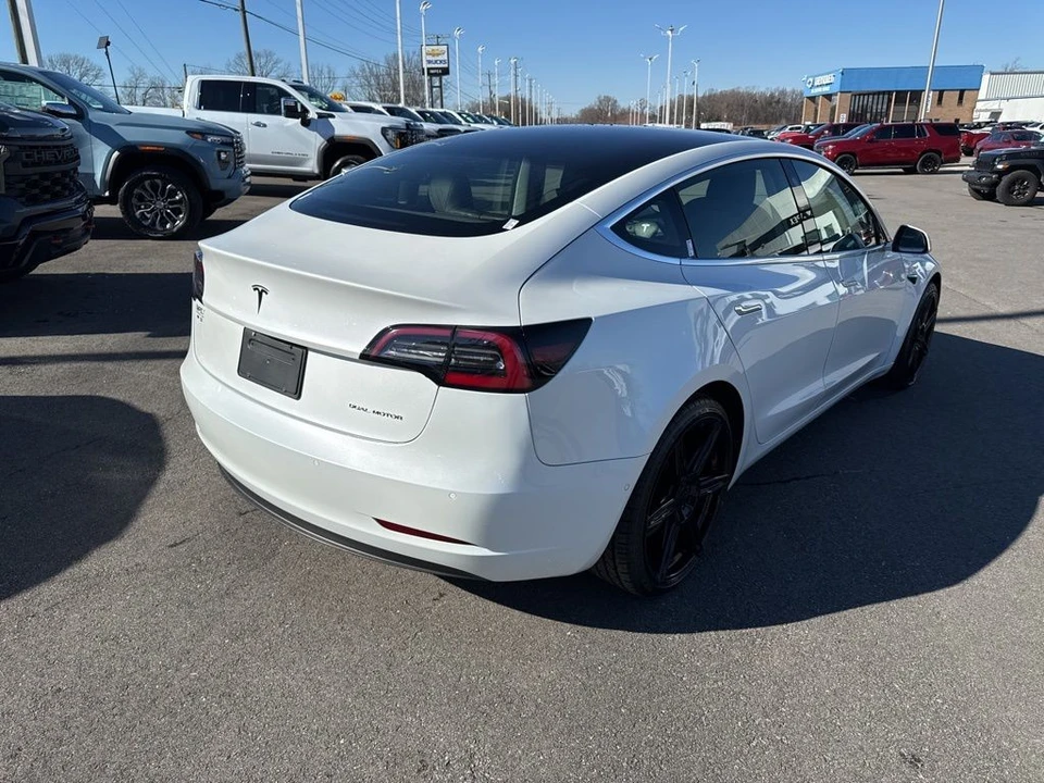 2020 Tesla Model 3 - Image 5 of 21