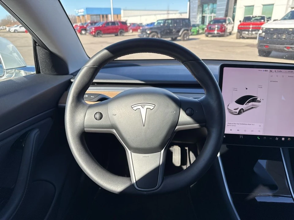2020 Tesla Model 3 - Image 15 of 21