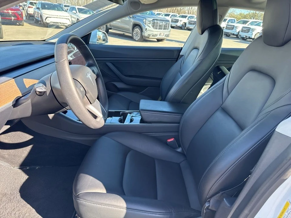 2020 Tesla Model 3 - Image 9 of 21