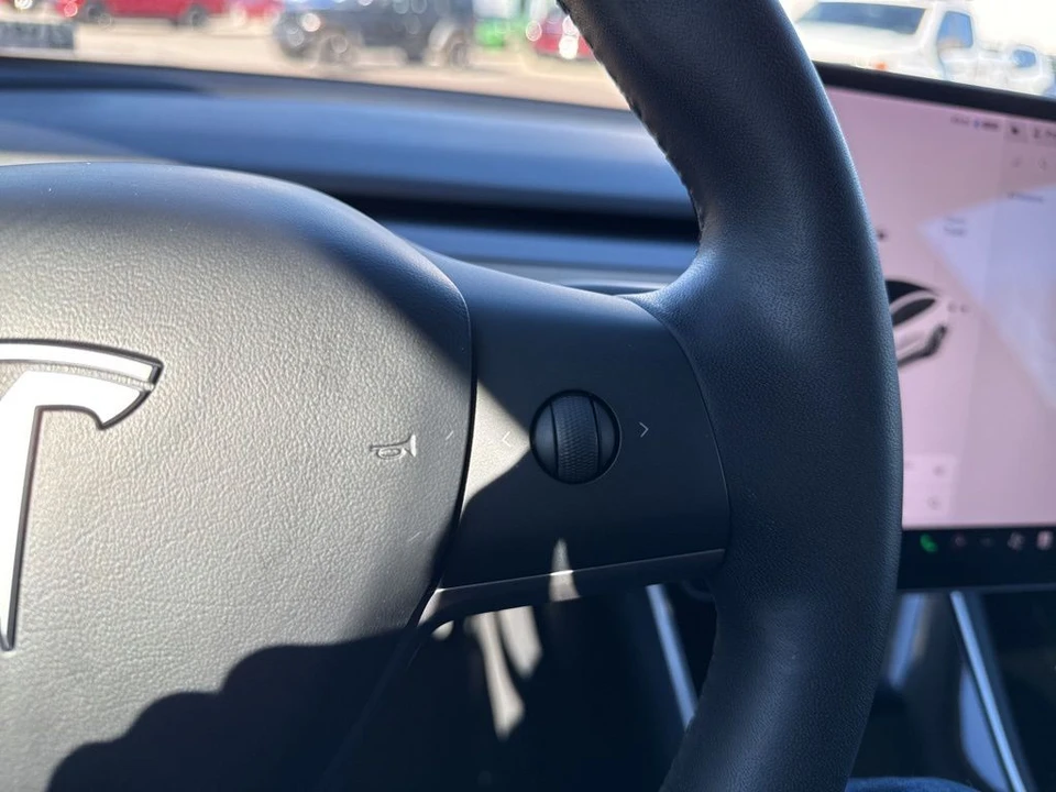 2020 Tesla Model 3 - Image 17 of 21