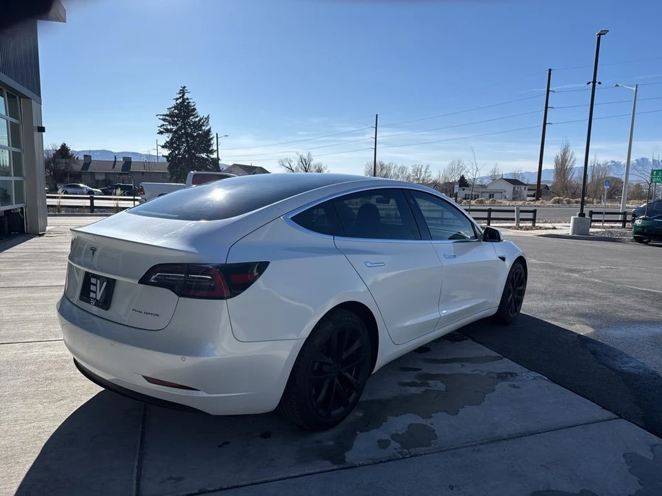 2020 Tesla Model 3 - Image 8 of 21