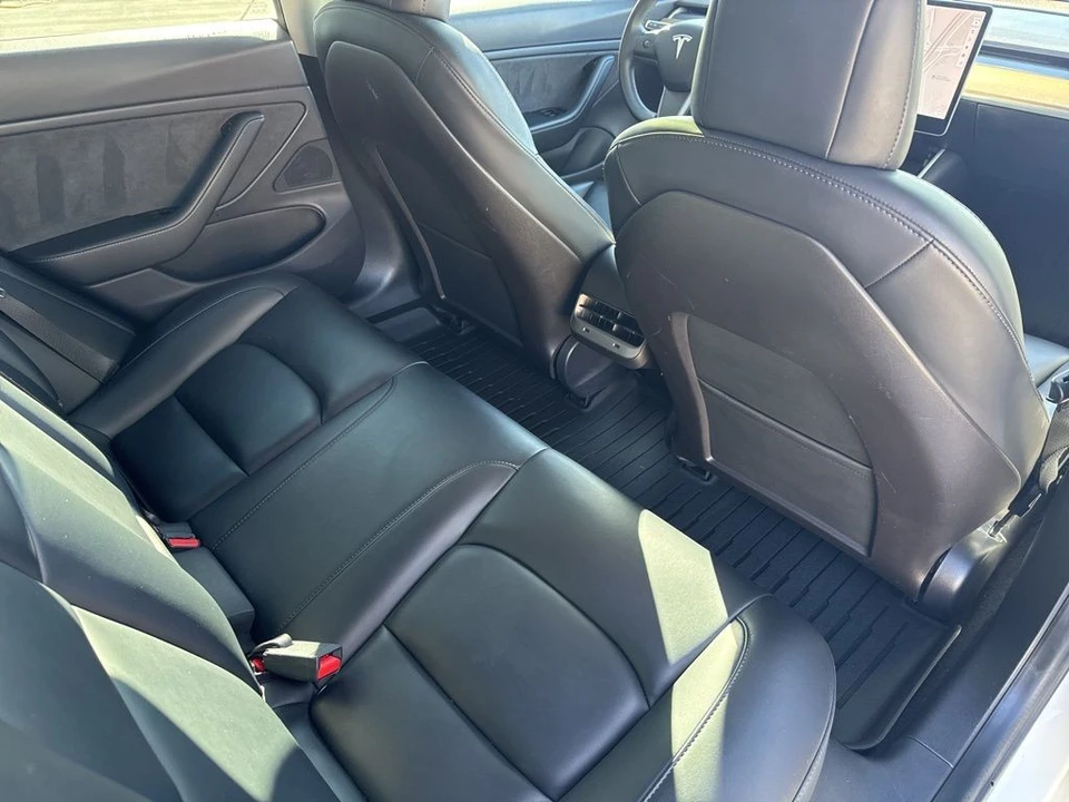 2020 Tesla Model 3 - Image 19 of 21