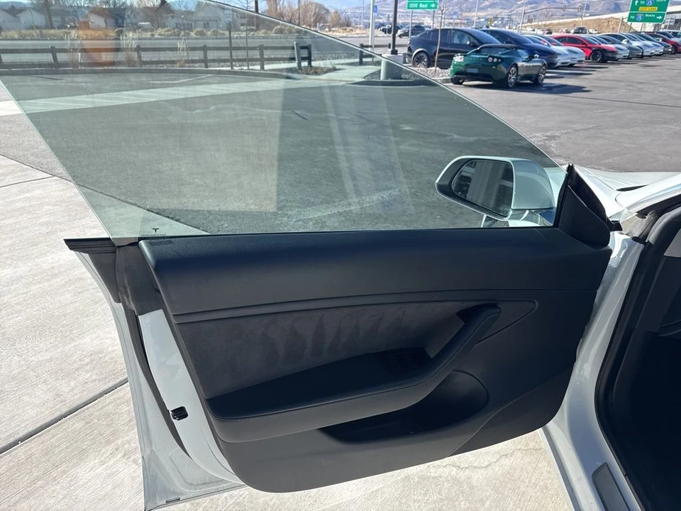 2020 Tesla Model 3 - Image 11 of 21