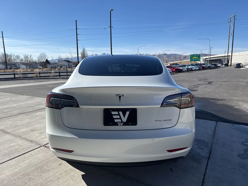 2020 Tesla Model 3 - Image 7 of 21