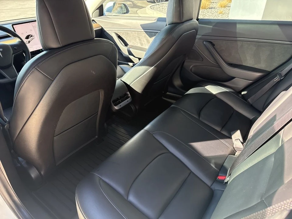 2020 Tesla Model 3 - Image 15 of 21