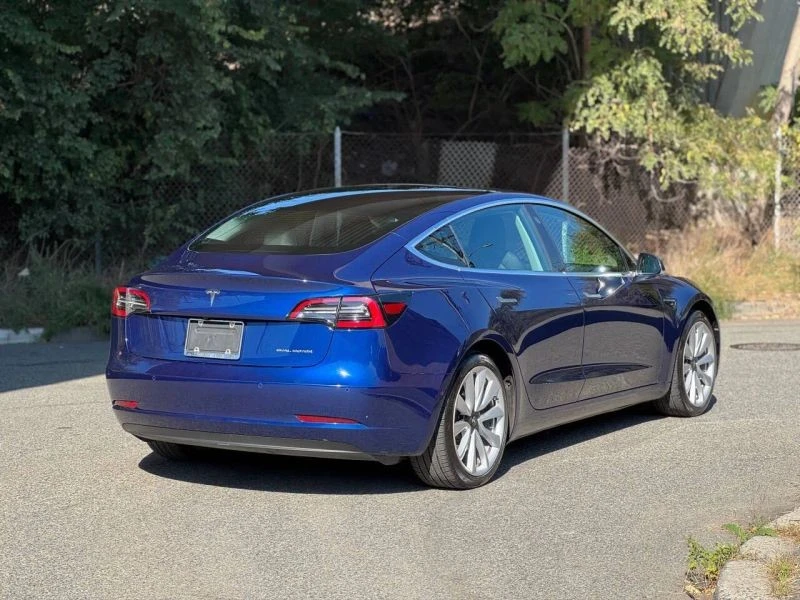 2020 Tesla Model 3 - Image 5 of 12