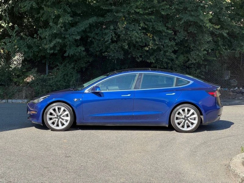 2020 Tesla Model 3 - Image 4 of 12