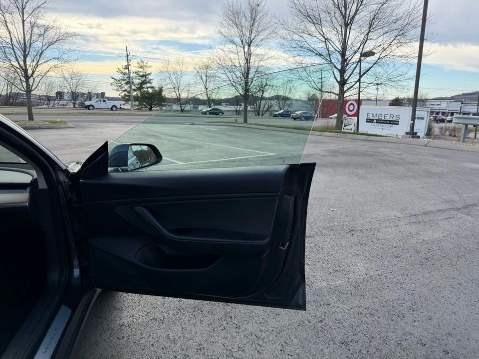 2020 Tesla Model 3 - Image 14 of 20