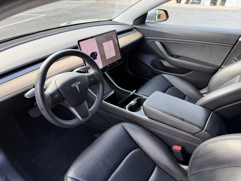 2020 Tesla Model 3 - Image 10 of 20
