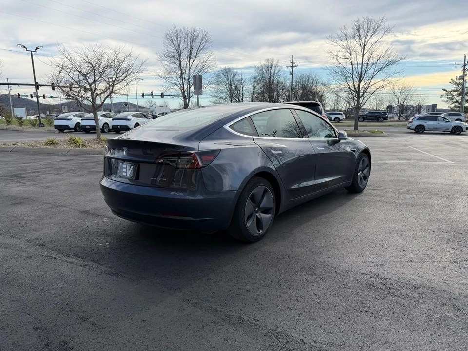 2020 Tesla Model 3 - Image 4 of 20