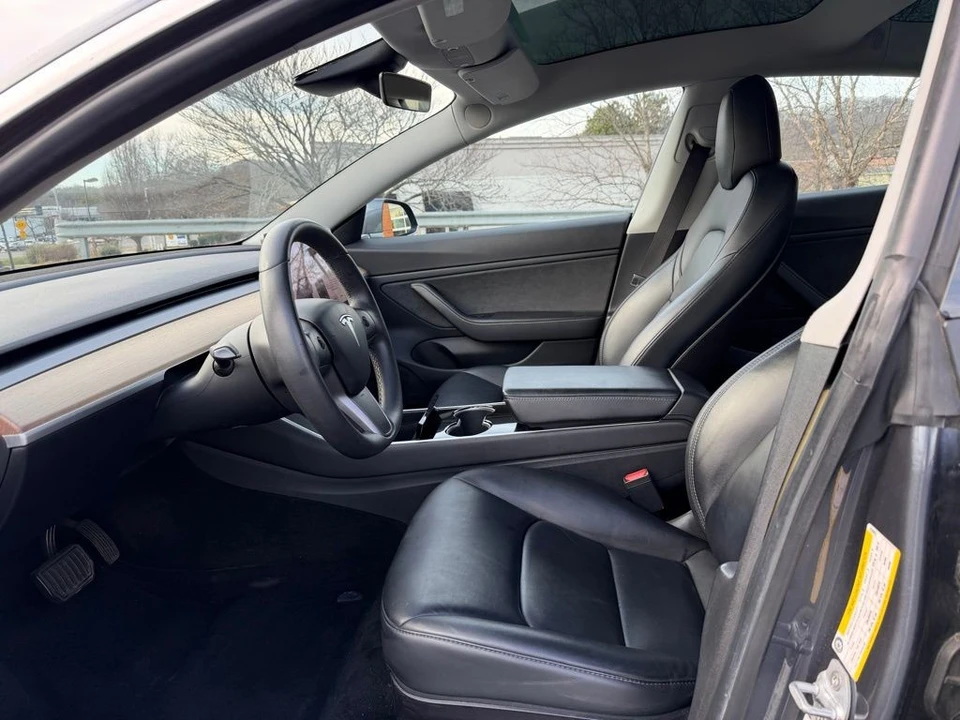 2020 Tesla Model 3 - Image 9 of 20