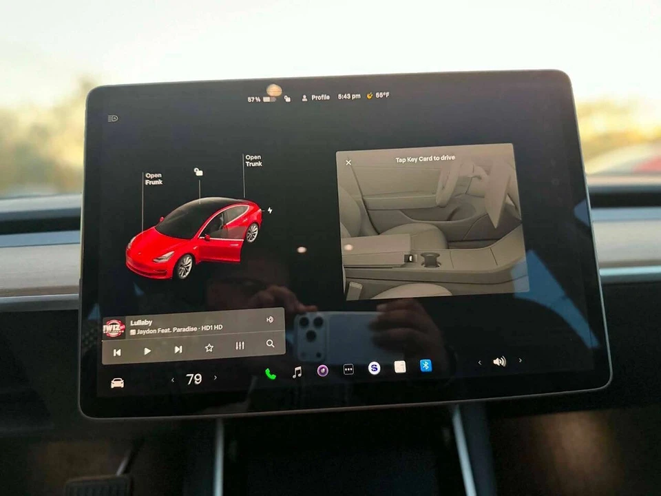 2020 Tesla Model 3 - Image 11 of 12