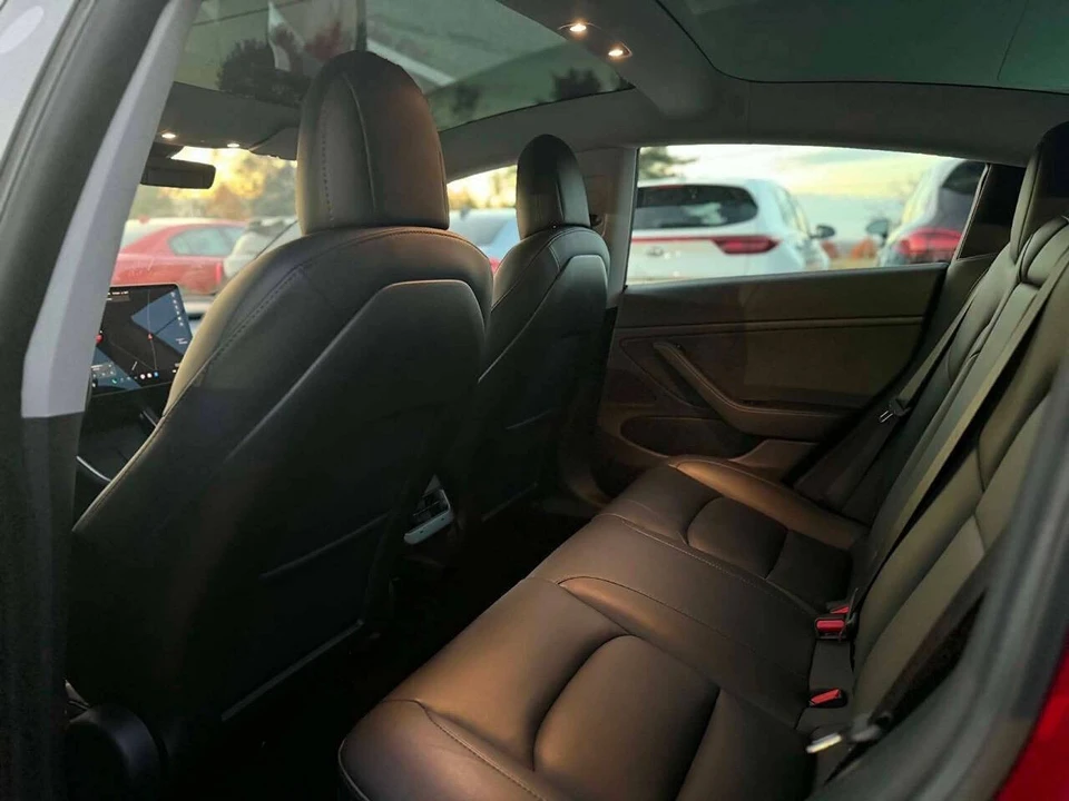 2020 Tesla Model 3 - Image 8 of 12