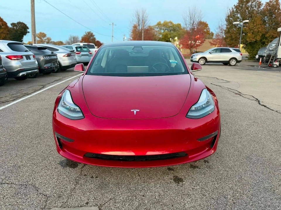 2020 Tesla Model 3 - Image 2 of 12