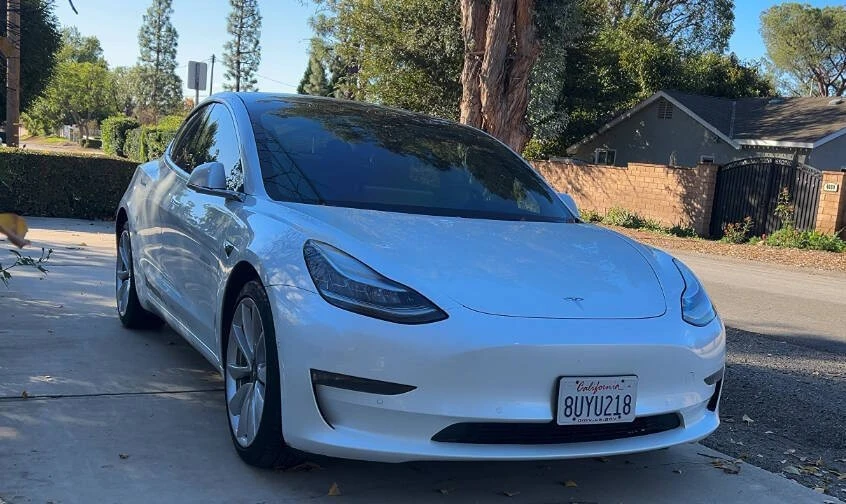 2020 Tesla Model 3 - Image 8 of 11