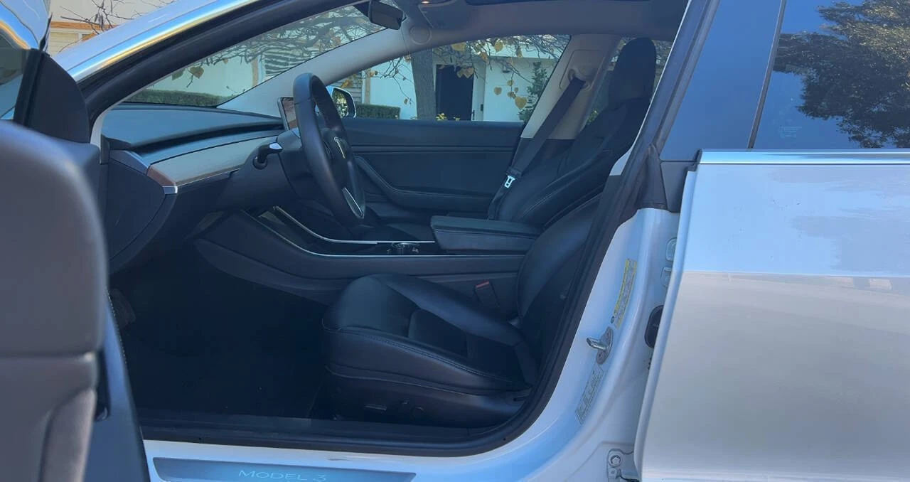 2020 Tesla Model 3 - Image 11 of 11