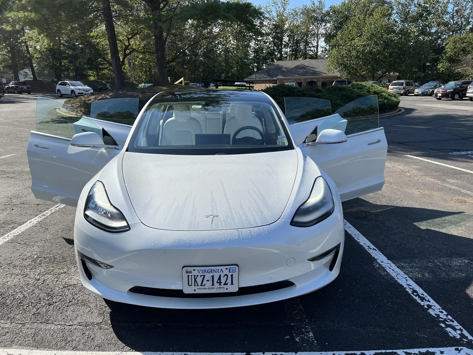 2020 Tesla Model 3 - Image 6 of 31