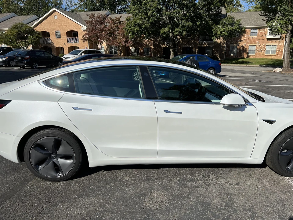 2020 Tesla Model 3 - Image 20 of 31