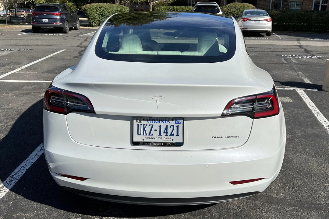 2020 Tesla Model 3 - Image 5 of 31