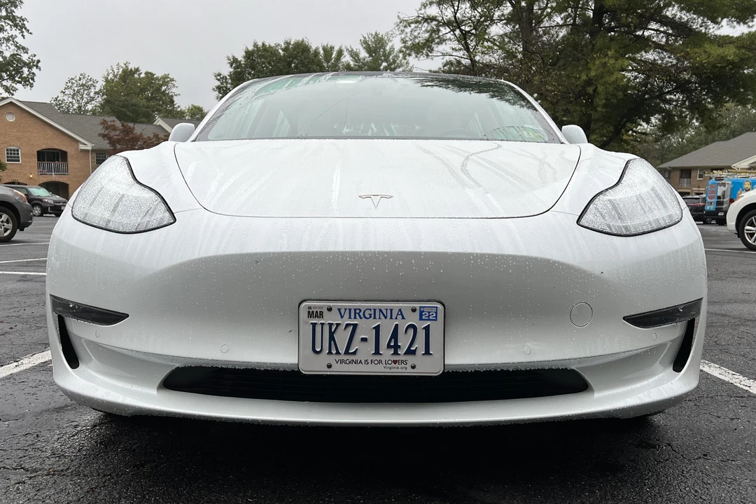 2020 Tesla Model 3 - Image 2 of 31