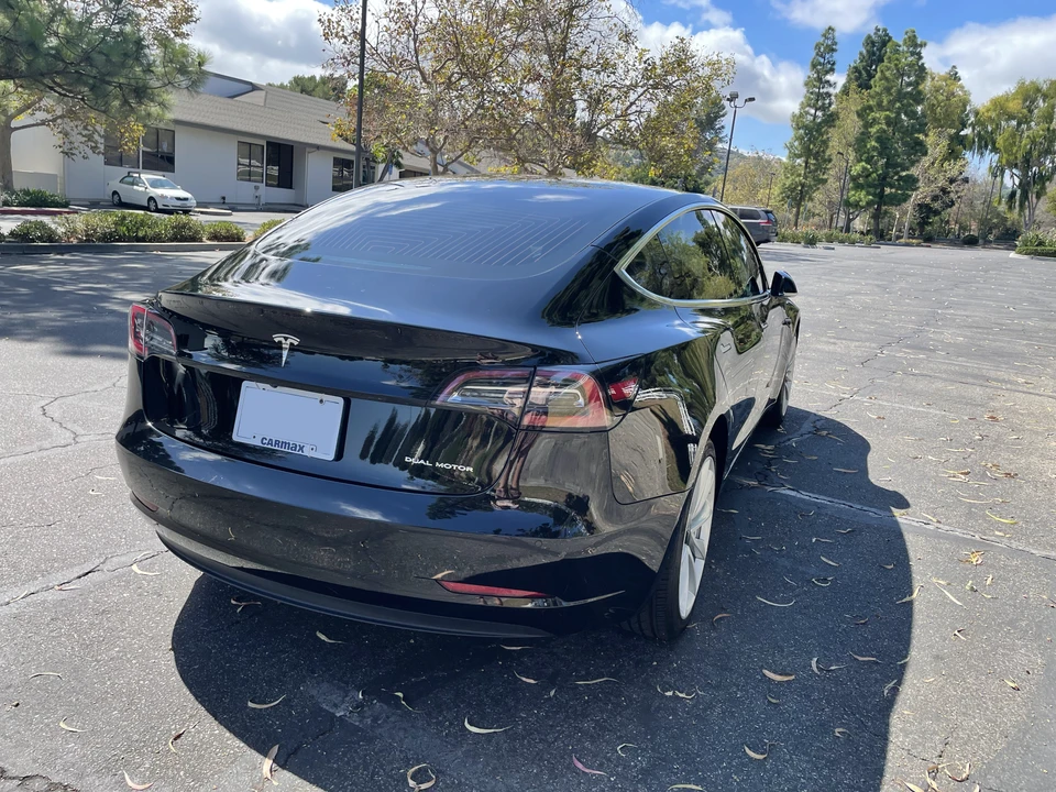 2020 Tesla Model 3 - Image 9 of 31