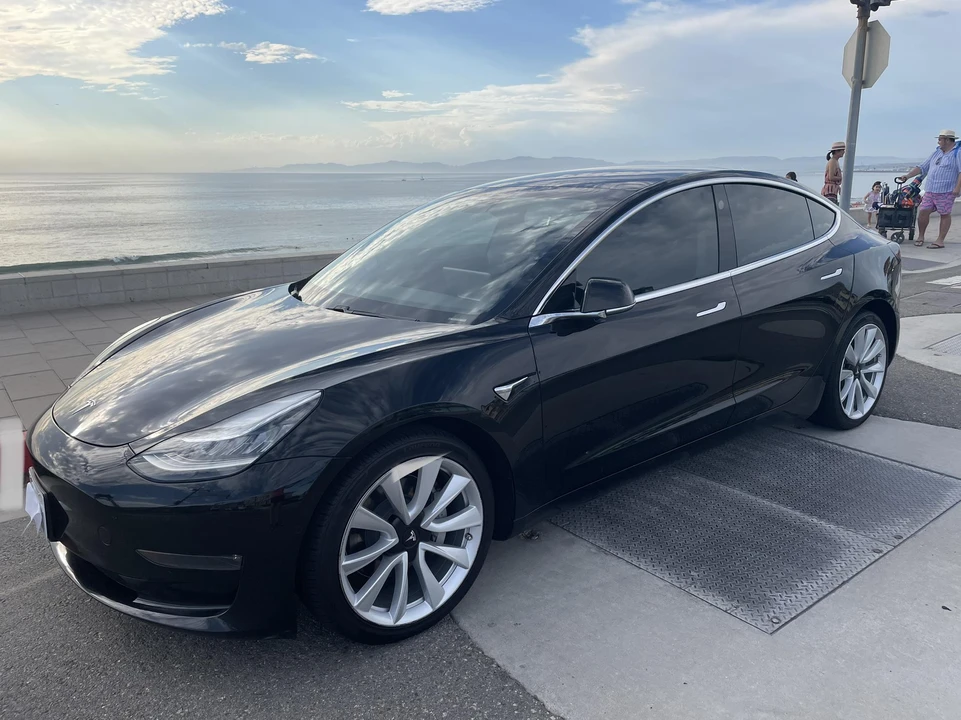 2020 Tesla Model 3 - Image 14 of 31