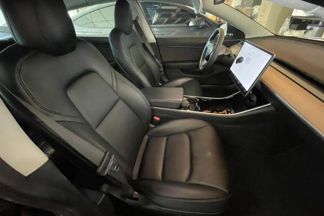 2020 Tesla Model 3 - Image 29 of 31