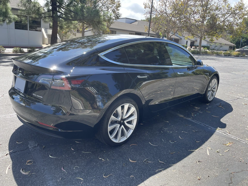 2020 Tesla Model 3 - Image 10 of 31