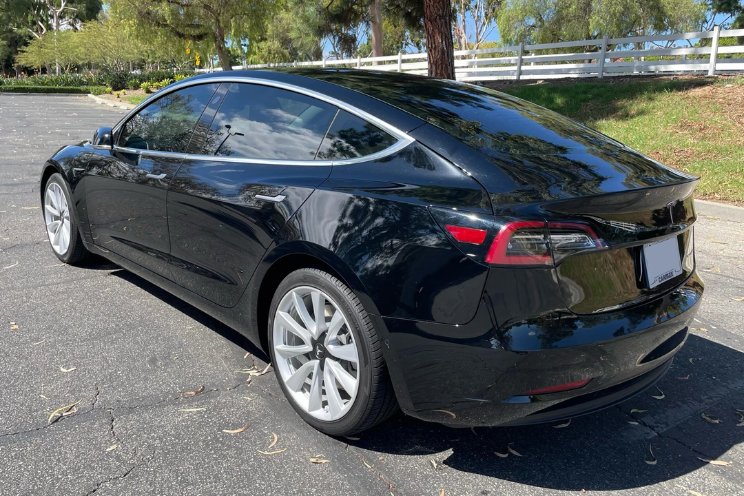2020 Tesla Model 3 - Image 4 of 31