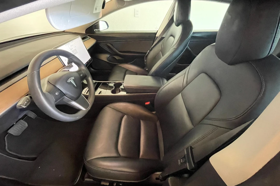 2020 Tesla Model 3 - Image 28 of 31