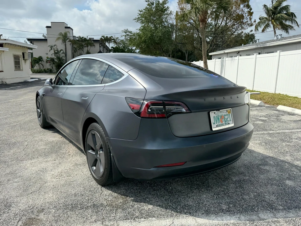 2020 Tesla Model 3 - Image 10 of 31