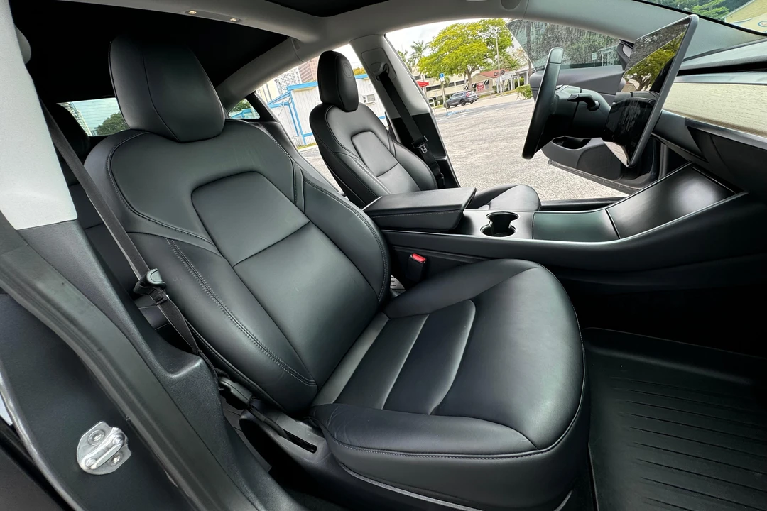 2020 Tesla Model 3 - Image 28 of 31